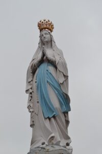 statue, virgin, married, heavy, crowned, blue sky, belt, blue, sky, faith, pray, nature, holy, sculpture, madonna, christian, maria, religion